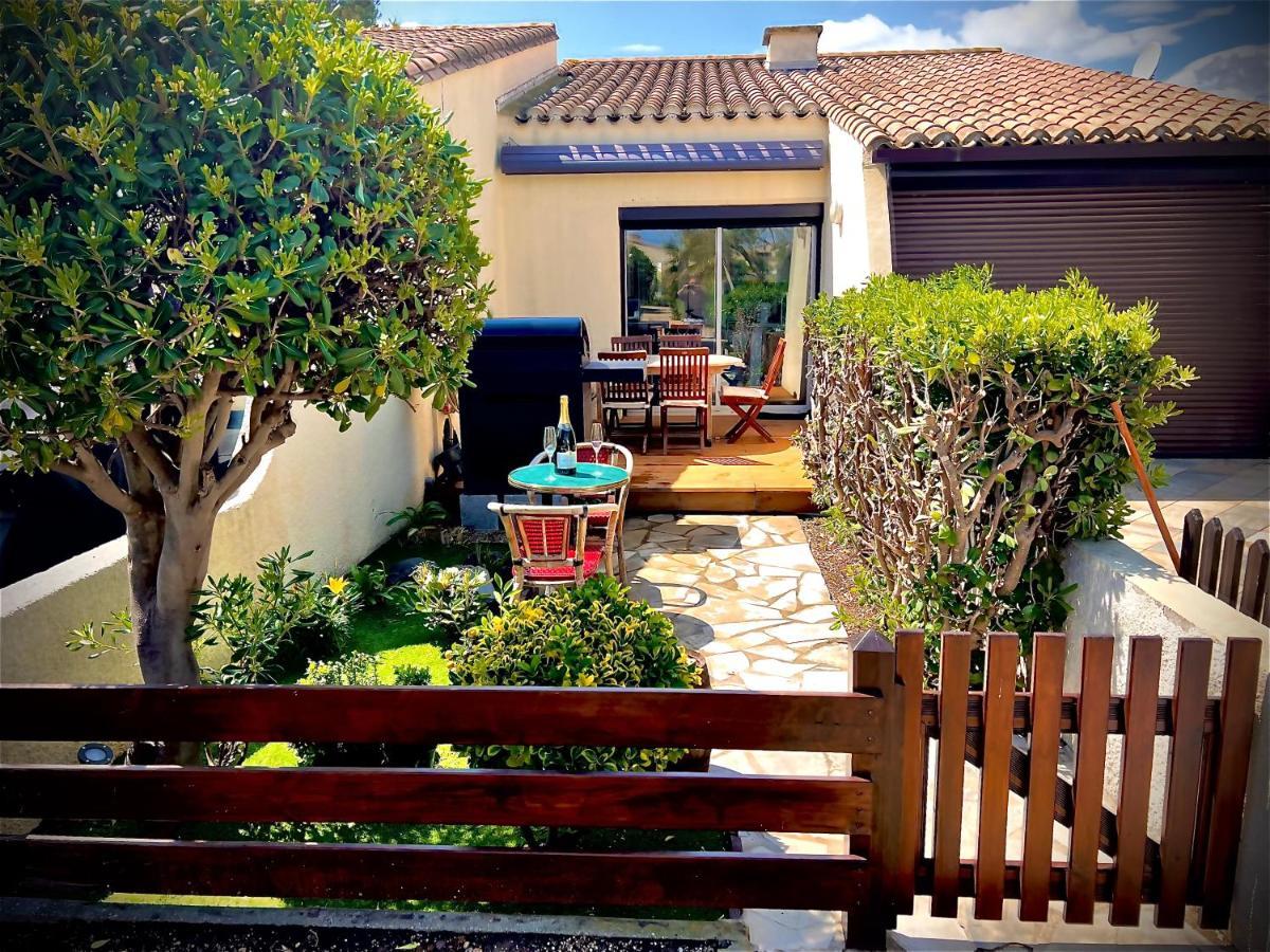 Appartement Mezzanine/Jardin/Terrasse Village Naturiste アグド エクステリア 写真